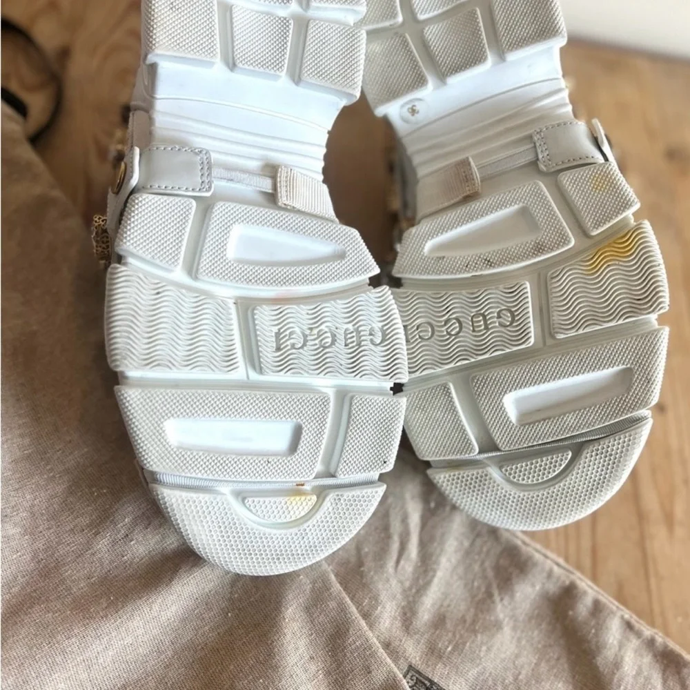 Authentic Gucci Flashtrek Sneakers - Picture 4 of 6